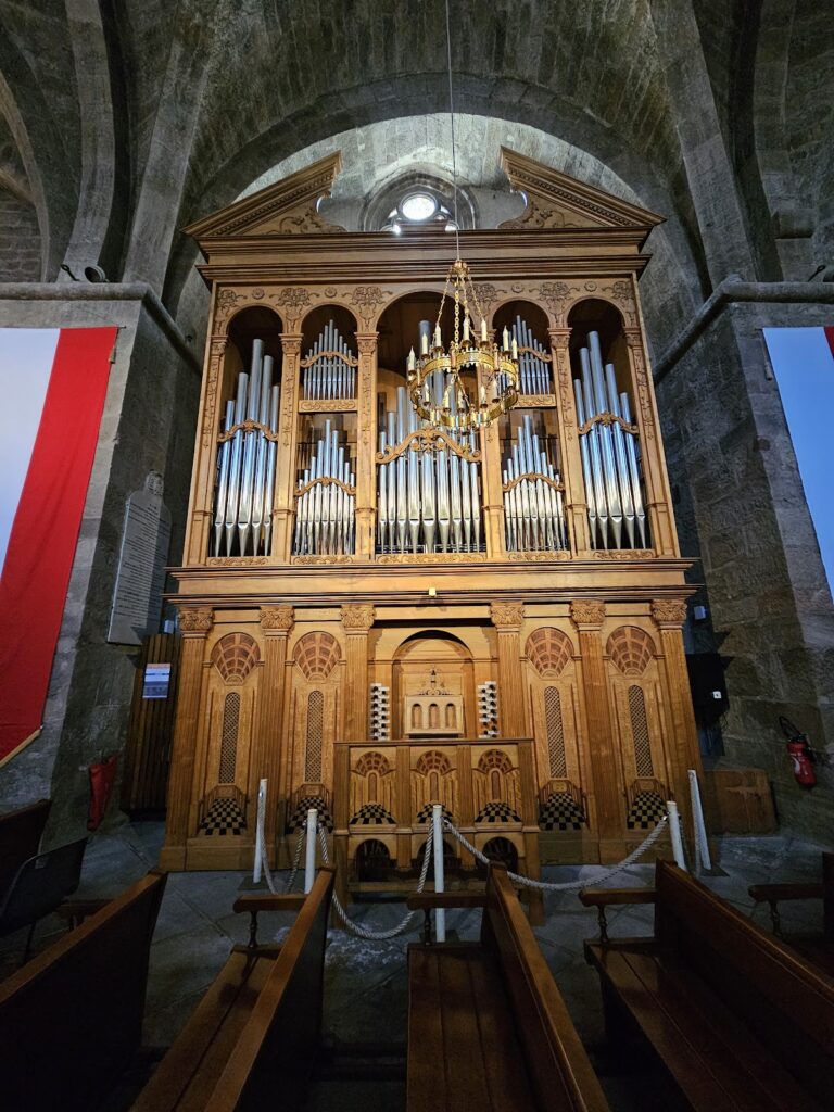 Fréjus Cathedral: Episcopal Church and Co-Cathedral in France 5 Fréjus Cathedral
