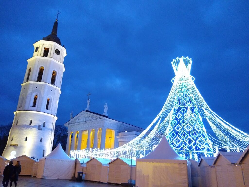 Vilnius Cathedral: Lithuania’s Historic Cathedral and Royal Mausoleum 5 Vilnius Cathedral