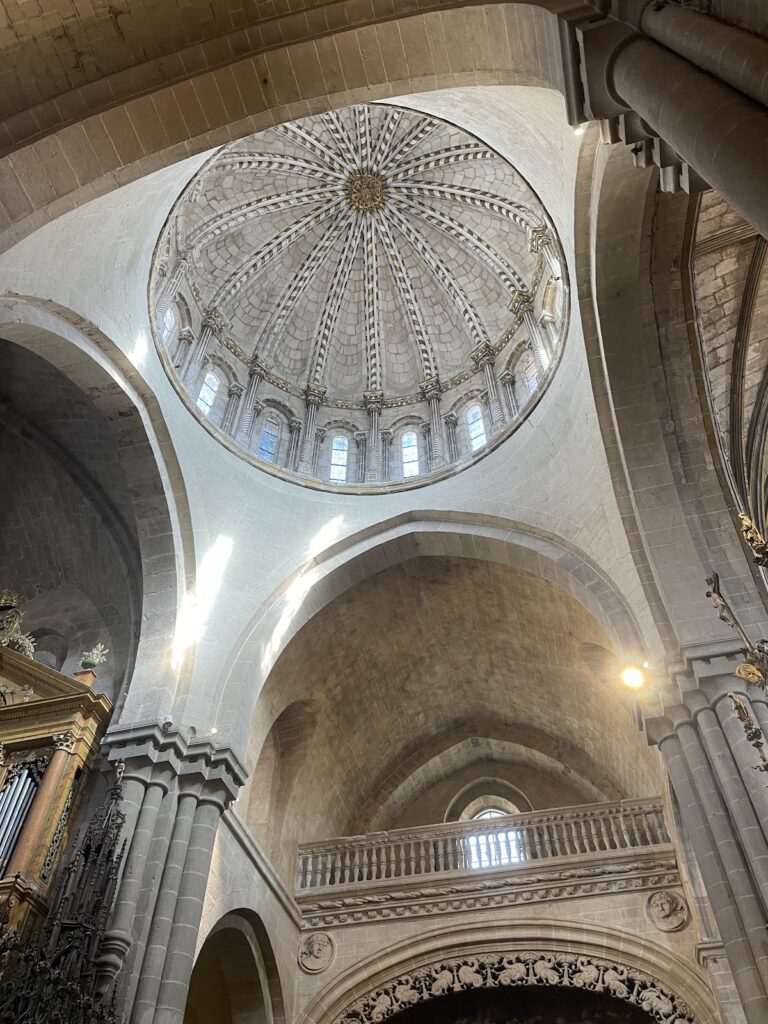 Cathedral of Zamora: A Romanesque Cathedral in Spain 4 Cathedral of Zamora