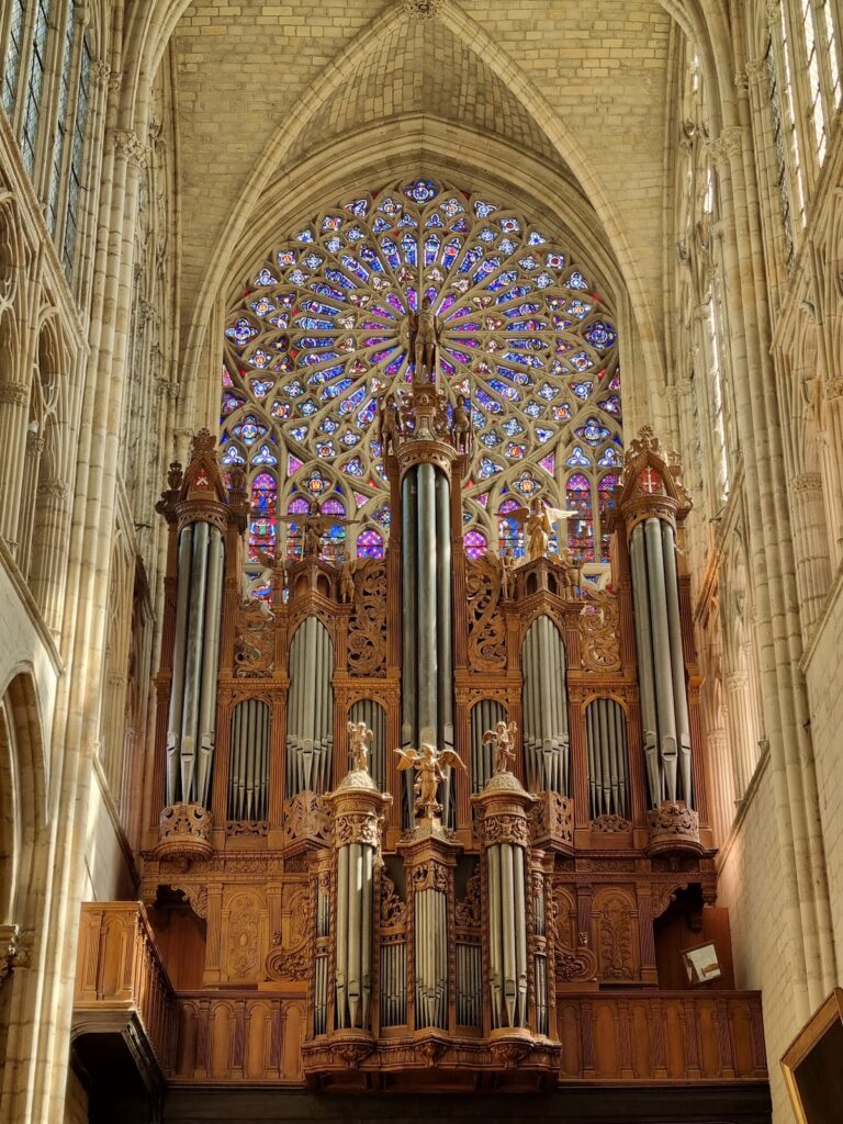 Tours Cathedral: A French Cathedral Built Across Five Centuries 4 Tours Cathedral