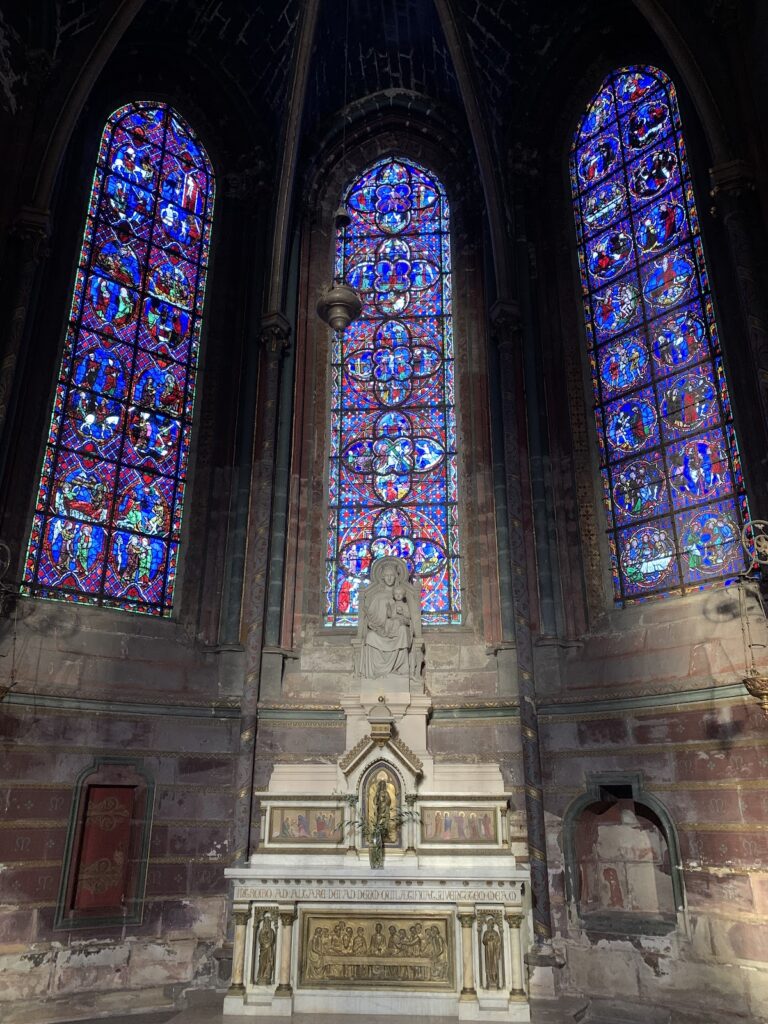 Tours Cathedral: A French Cathedral Built Across Five Centuries 5 Tours Cathedral