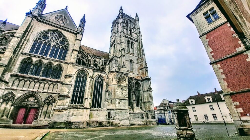 Meaux Cathedral: A Gothic Cathedral and Minor Basilica in France 2 Meaux Cathedral