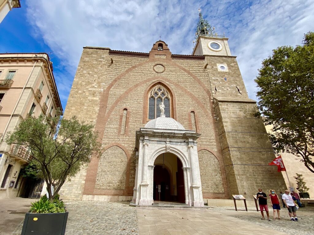 Perpignan Cathedral: A Southern Gothic Cathedral in France 3 Perpignan Cathedral