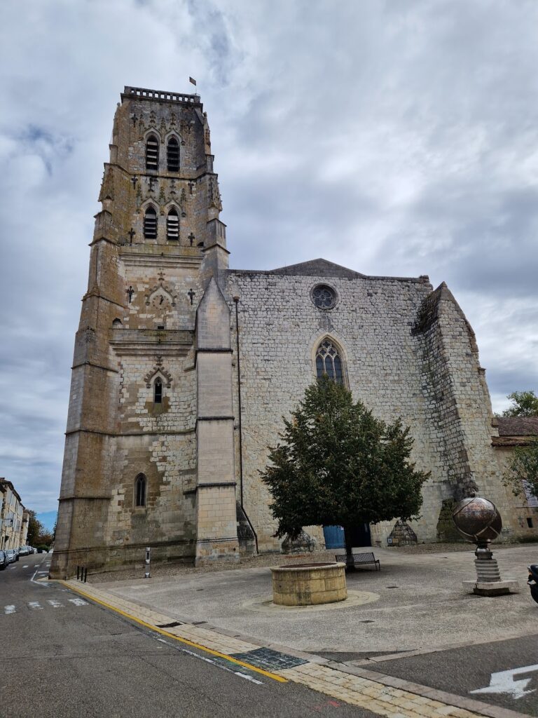 Lectoure Cathedral: A Gothic Parish Church and Former Diocesan Seat in France
