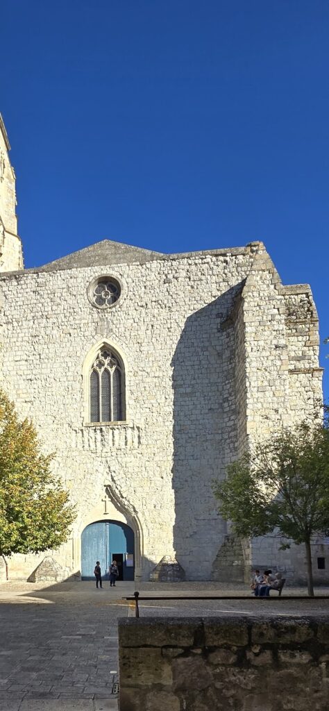 Lectoure Cathedral: A Gothic Parish Church and Former Diocesan Seat in France 3 Lectoure Cathedral