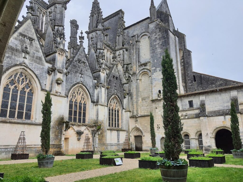 Saintes cathedral
