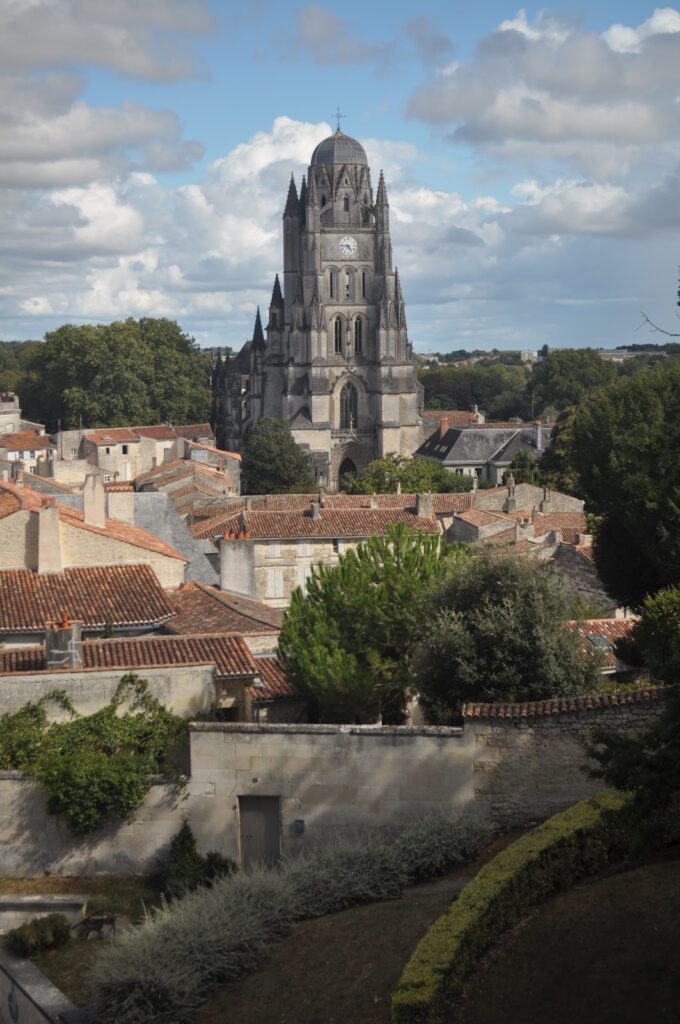 Saintes cathedral