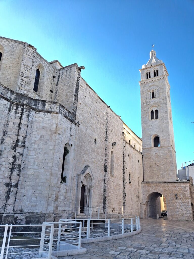 Barletta Cathedral: A Romanesque and Gothic Basilica in Italy 3 Barletta Cathedral