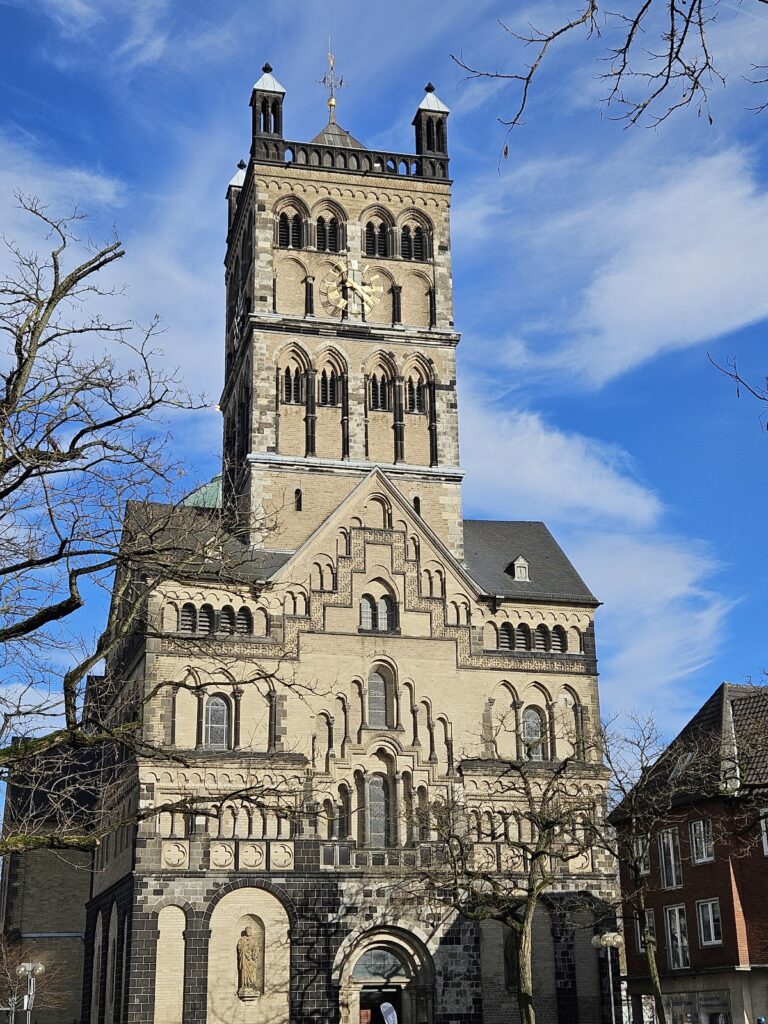 Basilica of St. Quirinus: A Late Romanesque Pilgrimage Church in Neuss