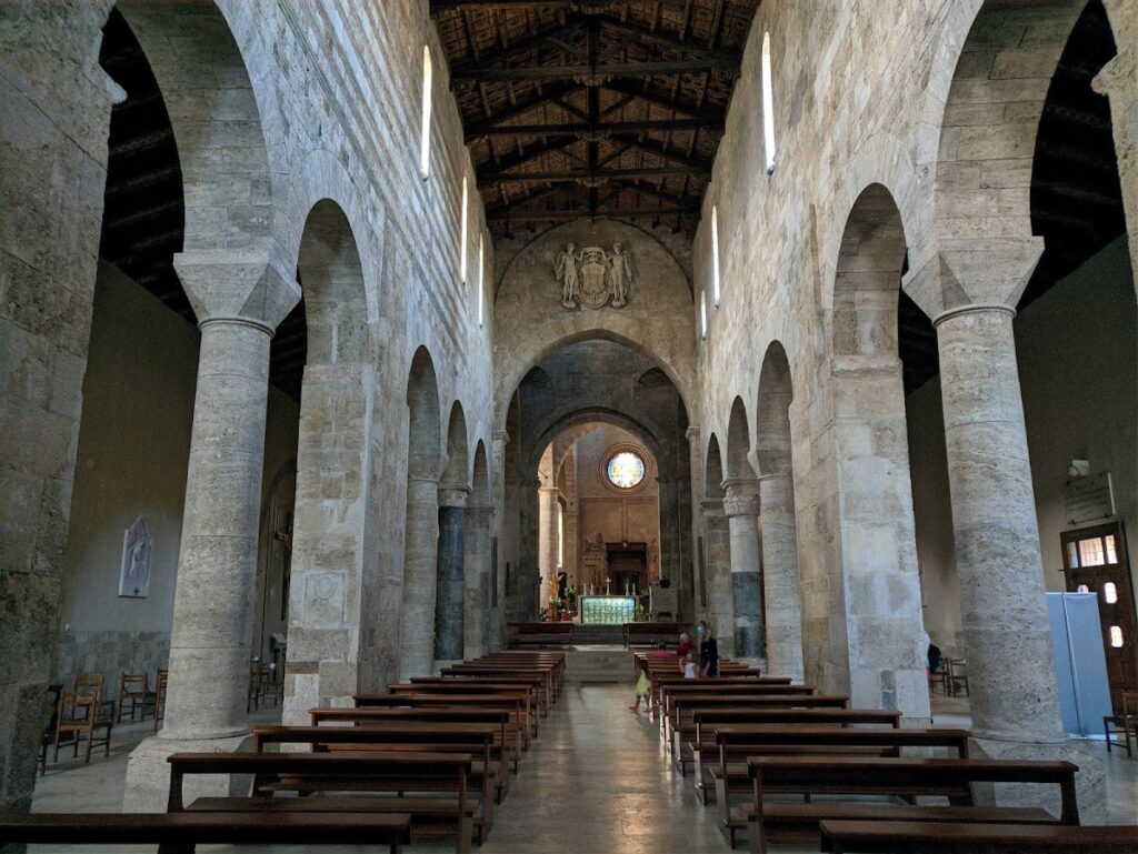 Basilica of Our Lady of the Assumption: Cathedral of Teramo 3 Basilica of Our Lady of the Assumption