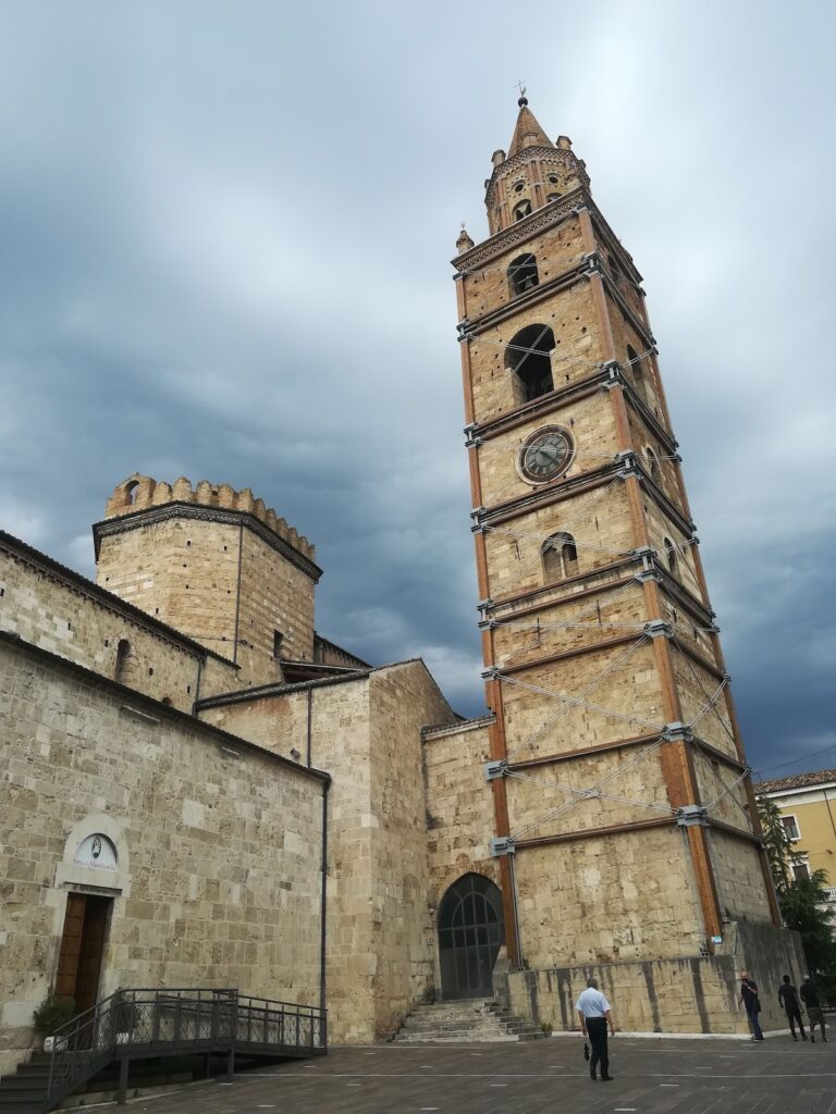 Basilica of Our Lady of the Assumption: Cathedral of Teramo 5 Basilica of Our Lady of the Assumption