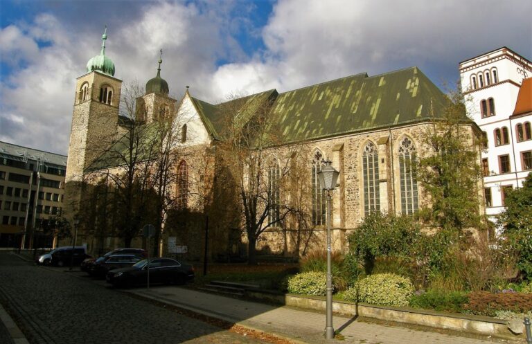 Sankt-Sebastian-Kirche: Cathedral of the Diocese of Magdeburg