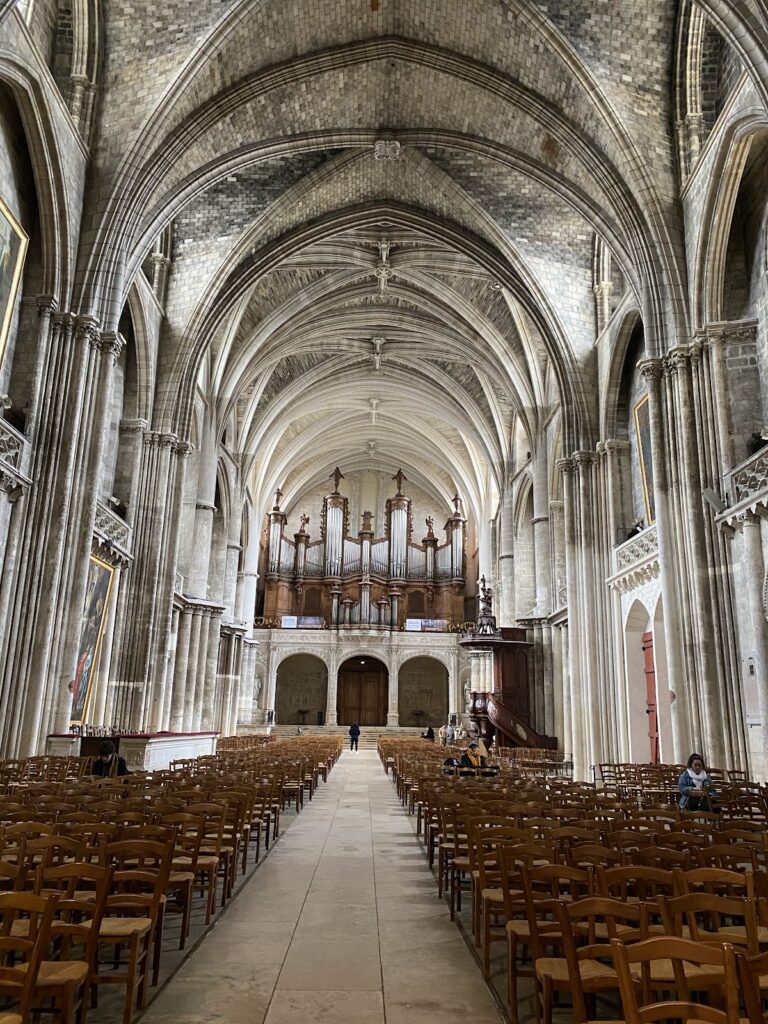 Bordeaux Cathedral: A Romanesque and Gothic Cathedral in France 2 Bordeaux Cathedral