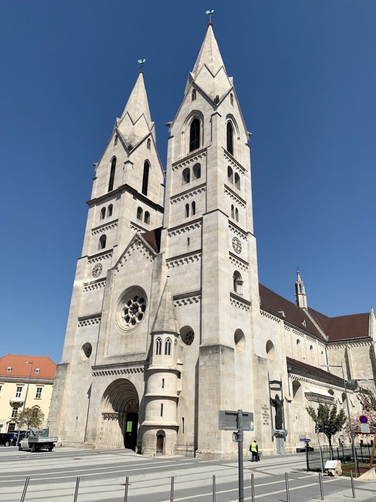Cathedral of the Assumption of Mary and St. Rupert, Wiener Neustadt: A Romanesque and Gothic Cathedral in Austria