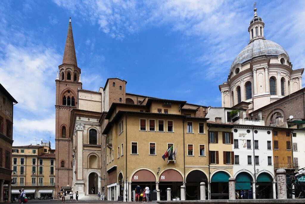 Basilica of Sant'Andrea: Mantua's Renaissance Co-Cathedral 2 Basilica of Sant'Andrea
