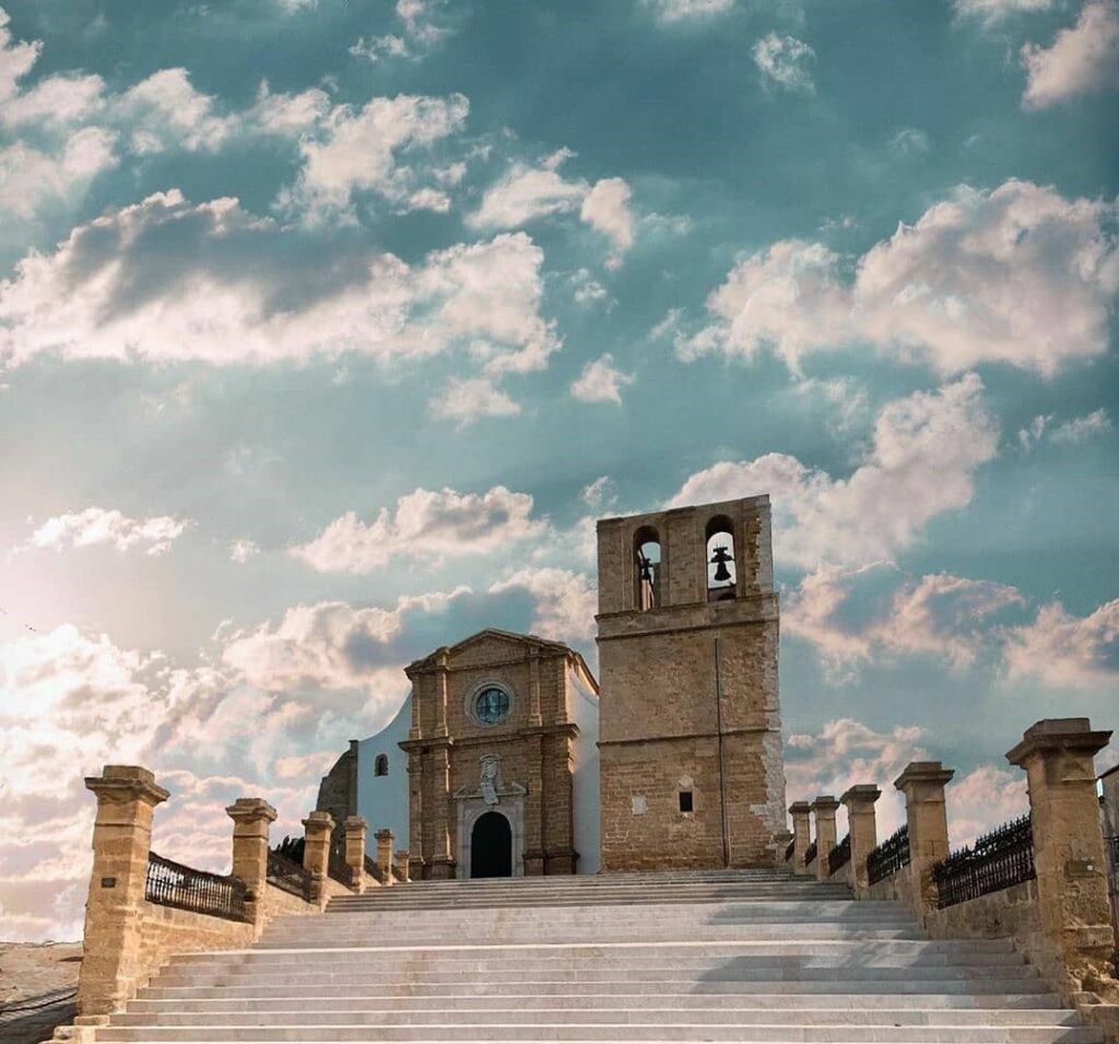 Agrigento Cathedral: Mother Church of the Archdiocese of Agrigento 2 Agrigento Cathedral