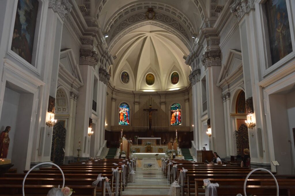 Basilica di San Tommaso Apostolo: Cathedral Basilica and Shrine of Saint Thomas in Ortona 2 Basilica di San Tommaso Apostolo