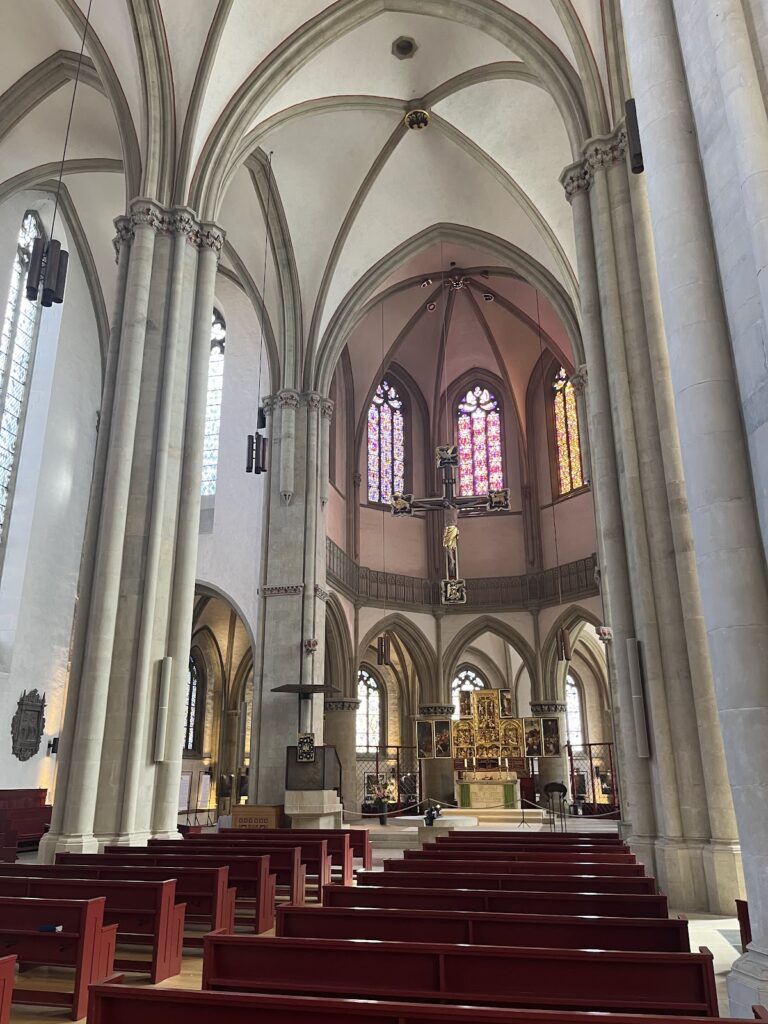 St. Peter's Cathedral: The Roman Catholic Cathedral of Osnabrück 4 St. Peter's Cathedral