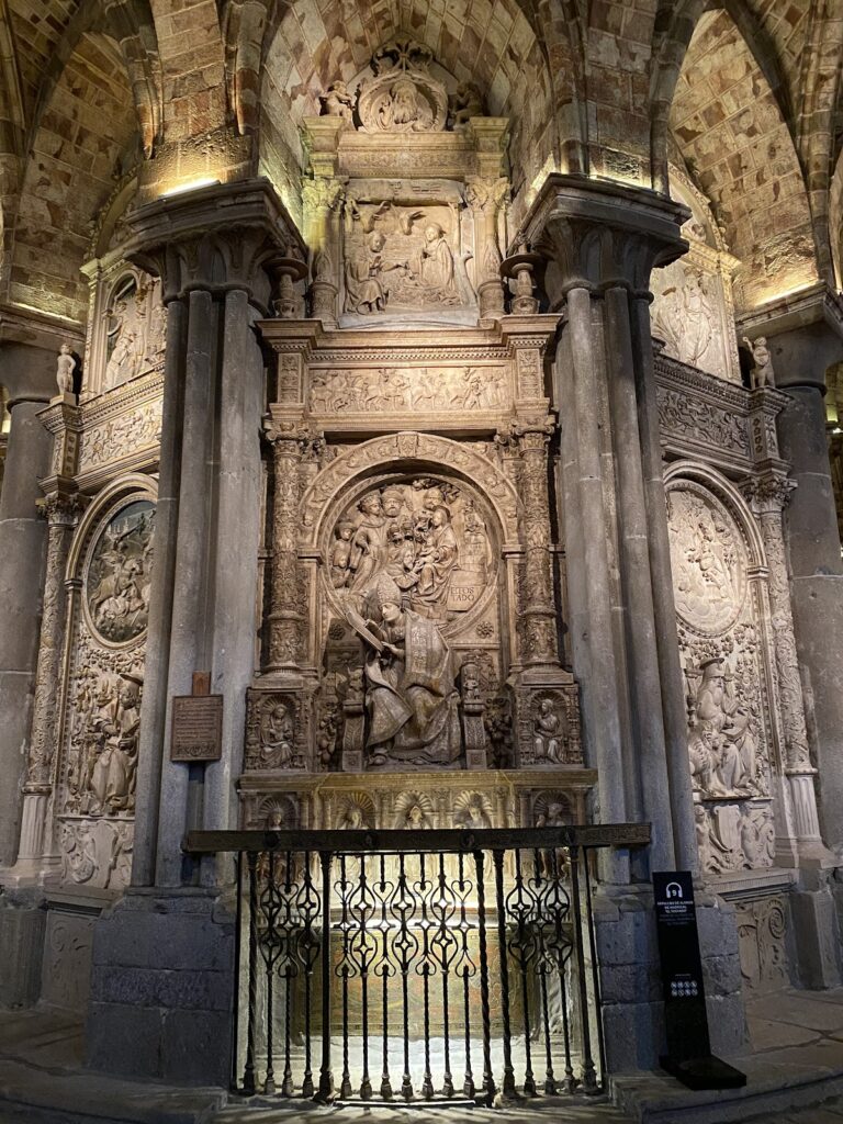 Ávila Cathedral: A Fortress Cathedral in Spain 4 Ávila Cathedral