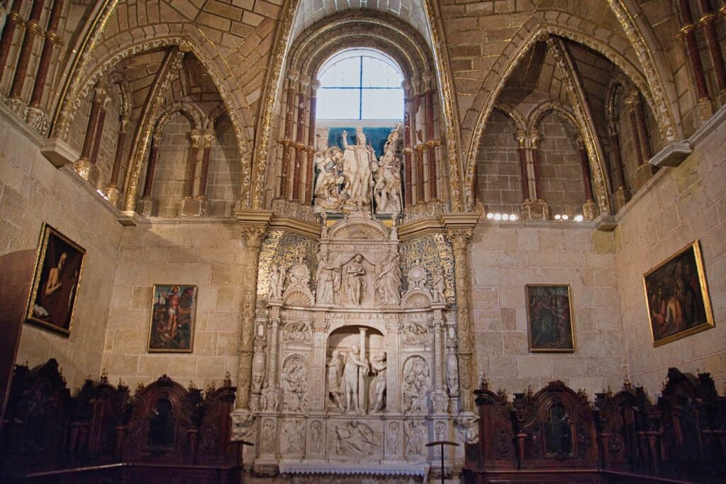Ávila Cathedral: A Fortress Cathedral in Spain 5 Ávila Cathedral