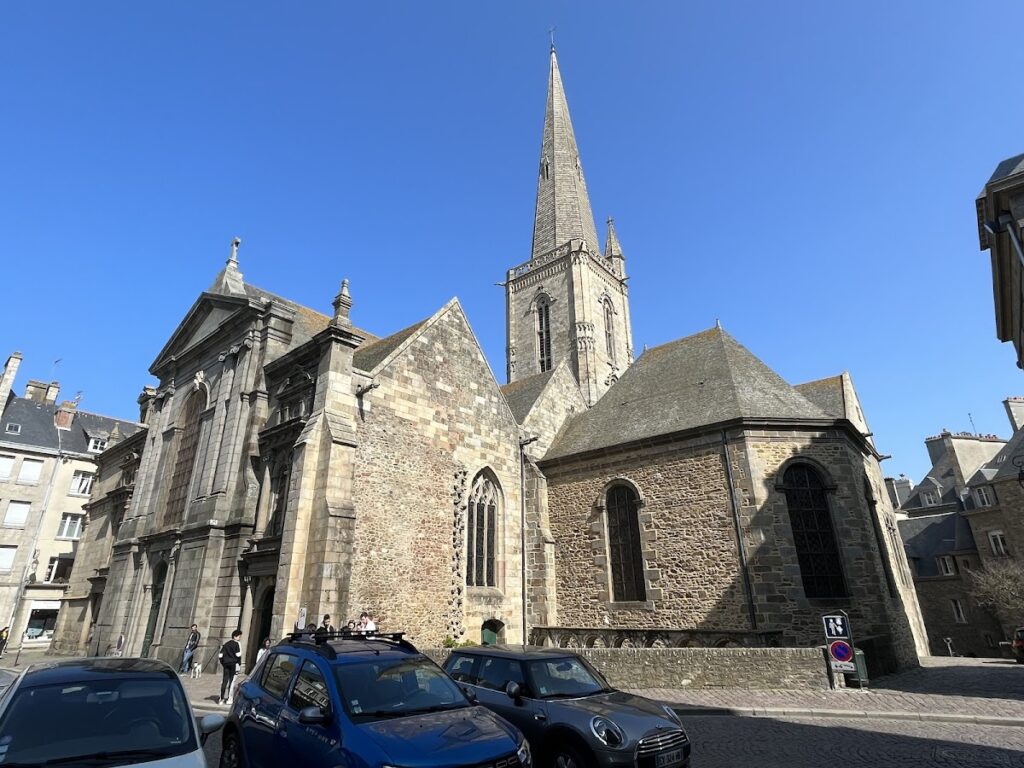 Saint-Malo Cathedral: A Former Roman Catholic Cathedral in France 2 Saint-Malo Cathedral