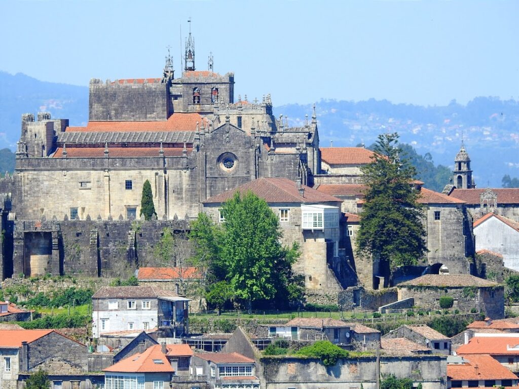 Catedral de Santa María de Tuy: Cathedral and Fortress of Tui, Spain 2 Catedral de Santa María de Tuy