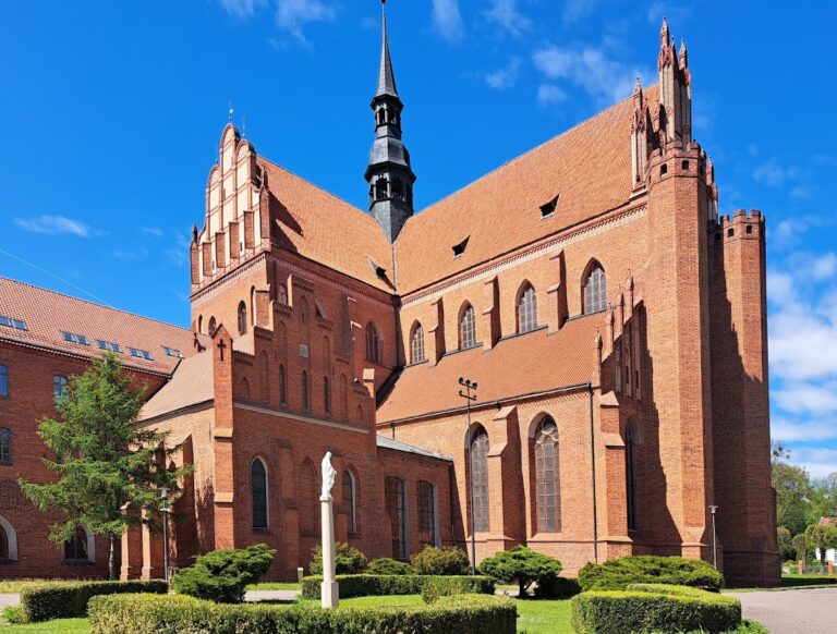 Cathedral Basilica of the Assumption, Pelplin: A Cistercian Monastery Church and Diocesan Cathedral