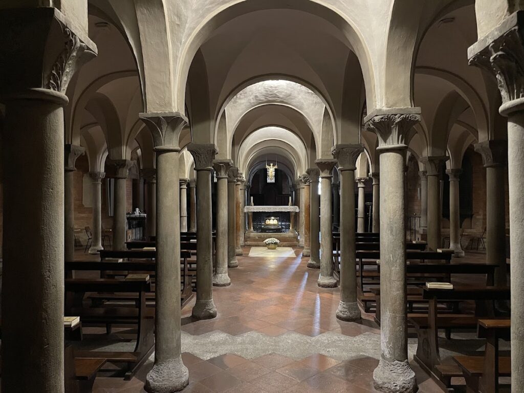 Piacenza Cathedral: The Romanesque Mother Church of the Diocese of Piacenza-Bobbio 5 Piacenza Cathedral