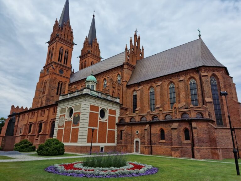 Basilica Cathedral of St. Mary of the Assumption: A Gothic Cathedral in Włocławek, Poland
