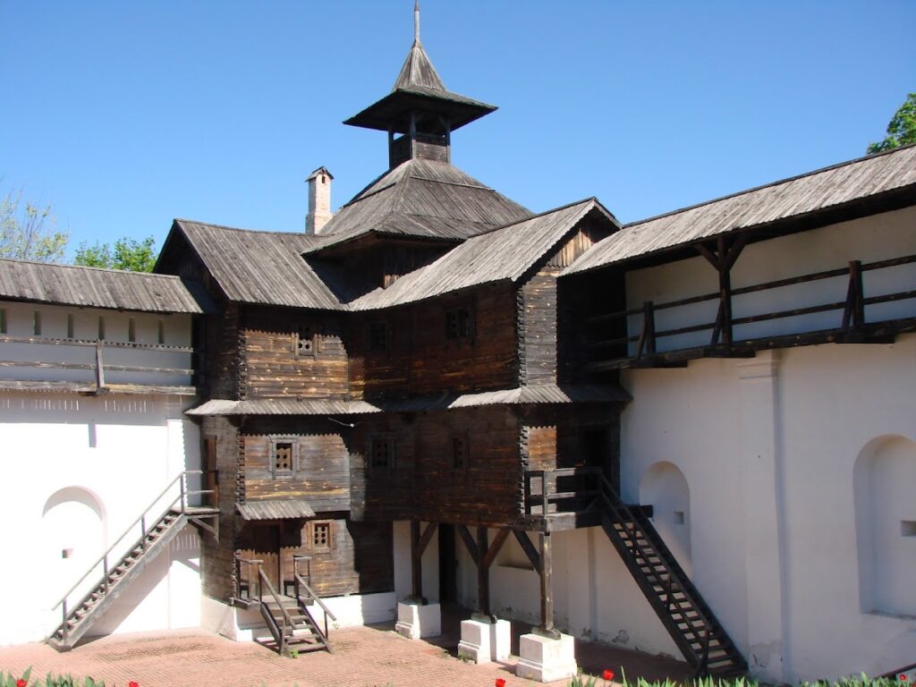 Transfiguration Cathedral: The Central Church of the Monastery in Novhorod-Siverskyi 3 Transfiguration cathedral