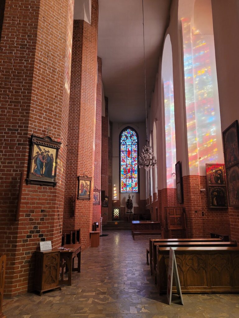 St. Nicholas Cathedral, Elbląg: A Historic Parish Church and Cathedral in Poland 4 St. Nicholas Cathedral, Elbląg