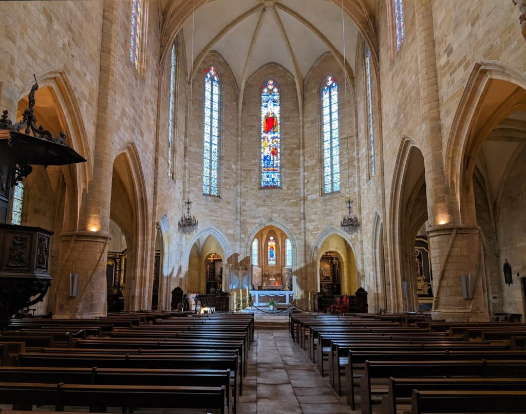 Sarlat Cathedral: A Gothic Co-Cathedral in France 4 Sarlat Cathedral