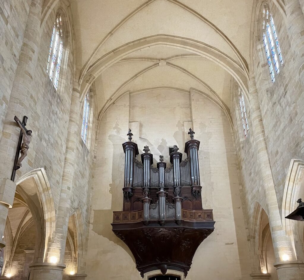 Sarlat Cathedral: A Gothic Co-Cathedral in France 5 Sarlat Cathedral