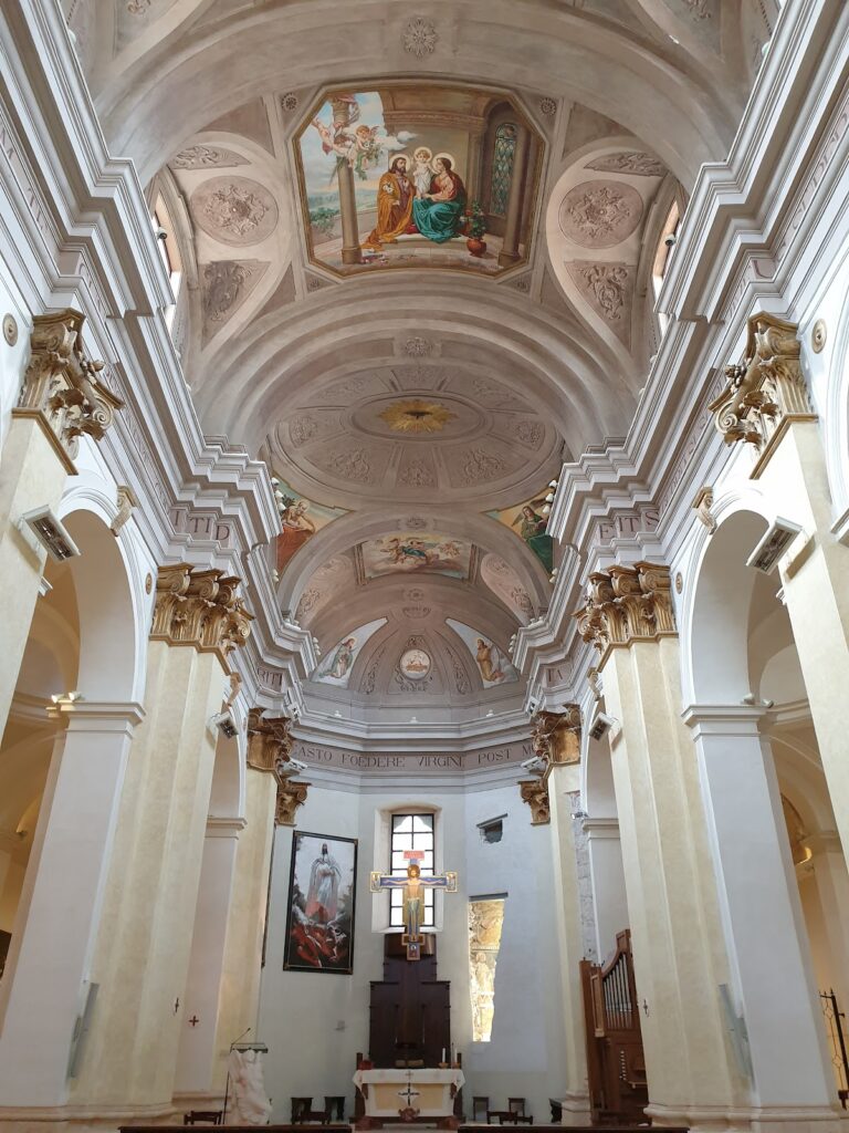 Basilica di San Giuseppe Artigiano: A Historic Church in L'Aquila 2 Basilica di San Giuseppe Artigiano