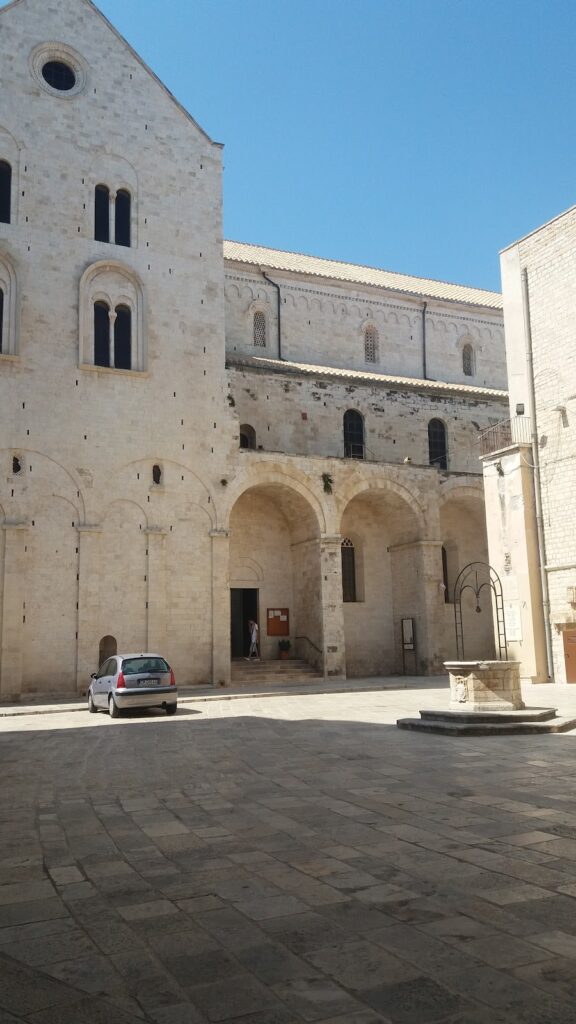 Cathedral of Bitonto: A Co-Cathedral of Apulian Romanesque Architecture 3 Cathedral of Bitonto