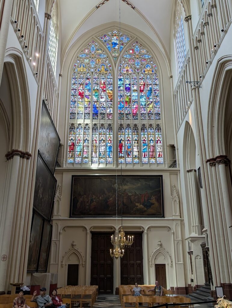Saint Salvator's Cathedral: Bruges' Diocesan Cathedral 2 Sint-Salvatorskathedraal