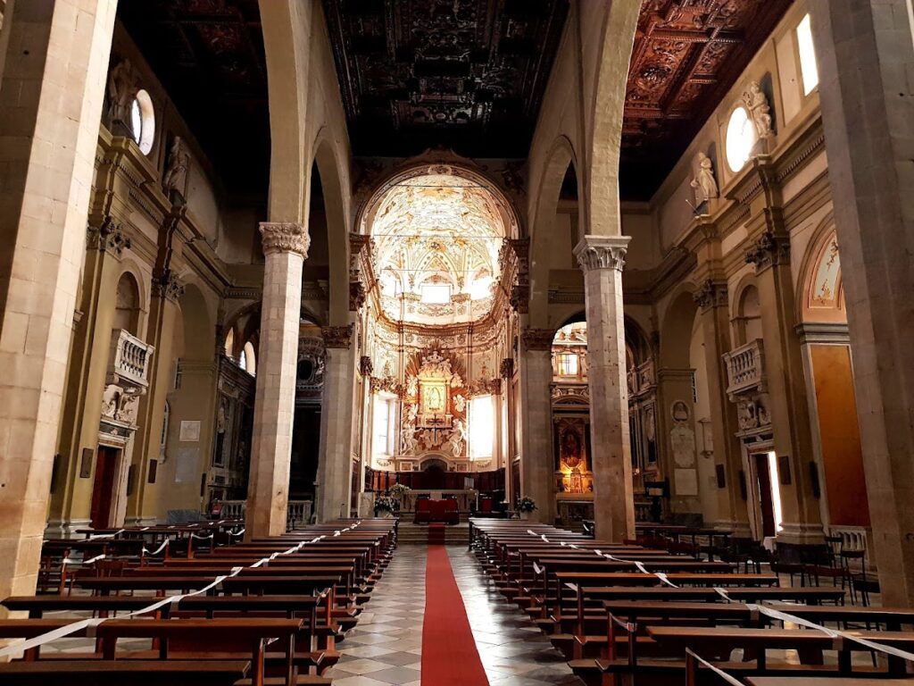 Sarzana Cathedral: Episcopal Cathedral and Co-Cathedral in Italy 2 Sarzana Cathedral