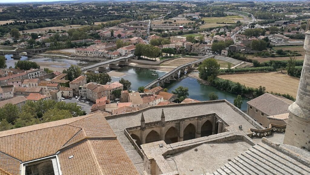 Béziers Cathedral: A Gothic Former Cathedral in France 5 Béziers Cathedral