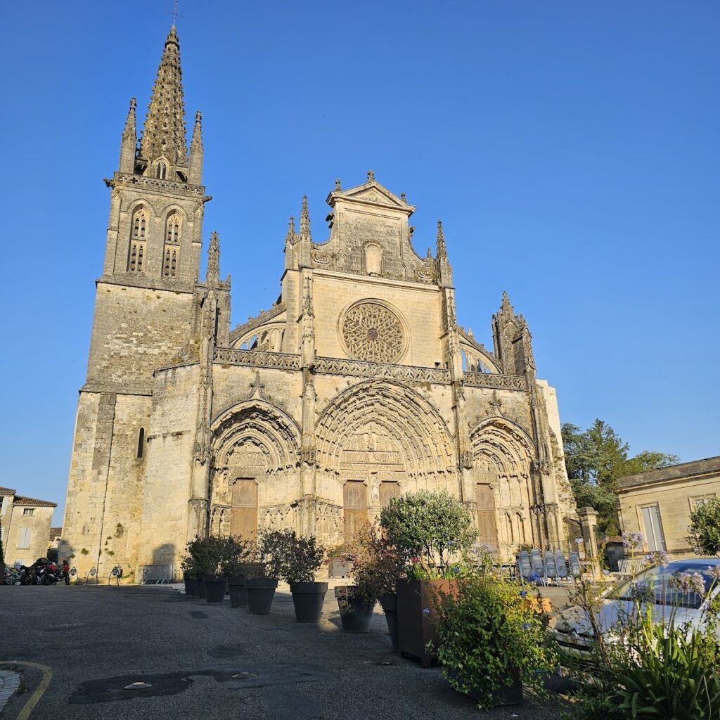 Bazas Cathedral: A Gothic Cathedral and Former Episcopal Seat in France 1 Bazas Cathedral