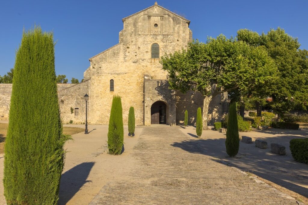 Vaison Cathedral: A Former Roman Catholic Cathedral in France 2 Vaison Cathedral