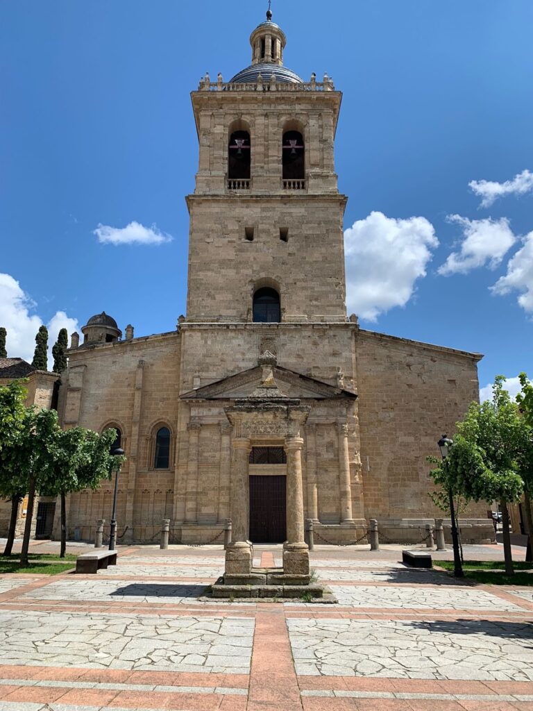Ciudad Rodrigo Cathedral of Santa María: A Romanesque and Gothic Cathedral in Spain 2 Ciudad Rodrigo Cathedral of Santa María