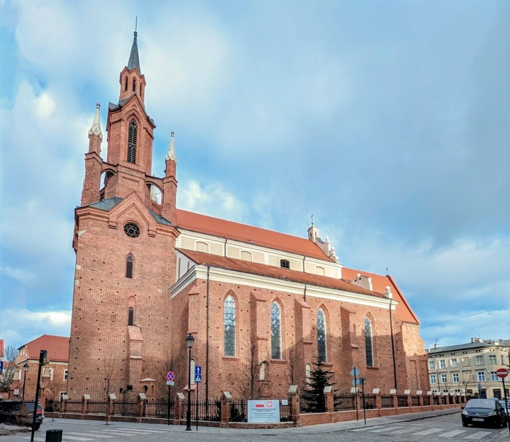 Saint Nicholas Cathedral in Kalisz: A Medieval Church and Diocese Cathedral in Poland 1 Saint Nicholas Cathedral in Kalisz