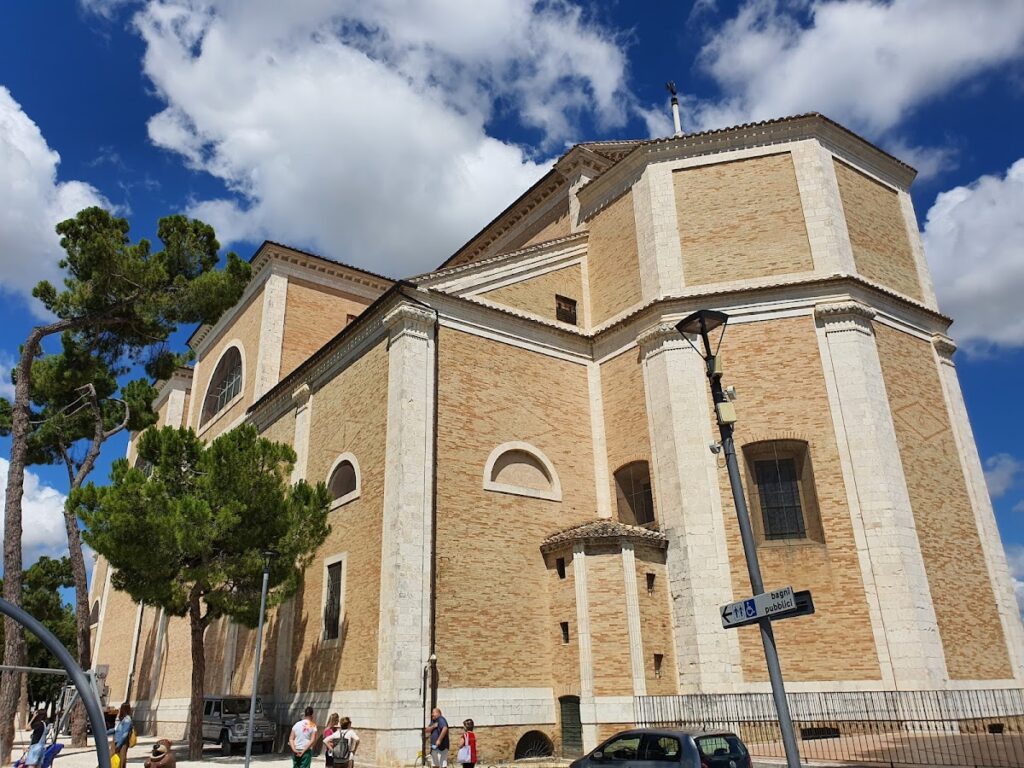 Fermo Cathedral: The Mother Church of the Archdiocese of Fermo 3 Fermo Cathedral