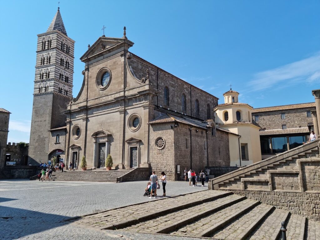 Viterbo Cathedral: Episcopal Seat and Papal Church in Italy 3 Viterbo Cathedral