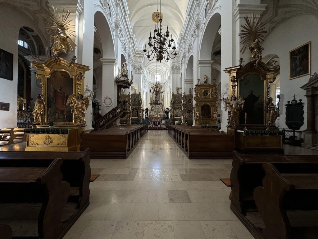 Cathedral Basilica of the Assumption of the Blessed Virgin Mary, Łowicz: A Cathedral and Basilica 2 Cathedral Basilica of the Assumption of the Blessed Virgin Mary, Łowicz