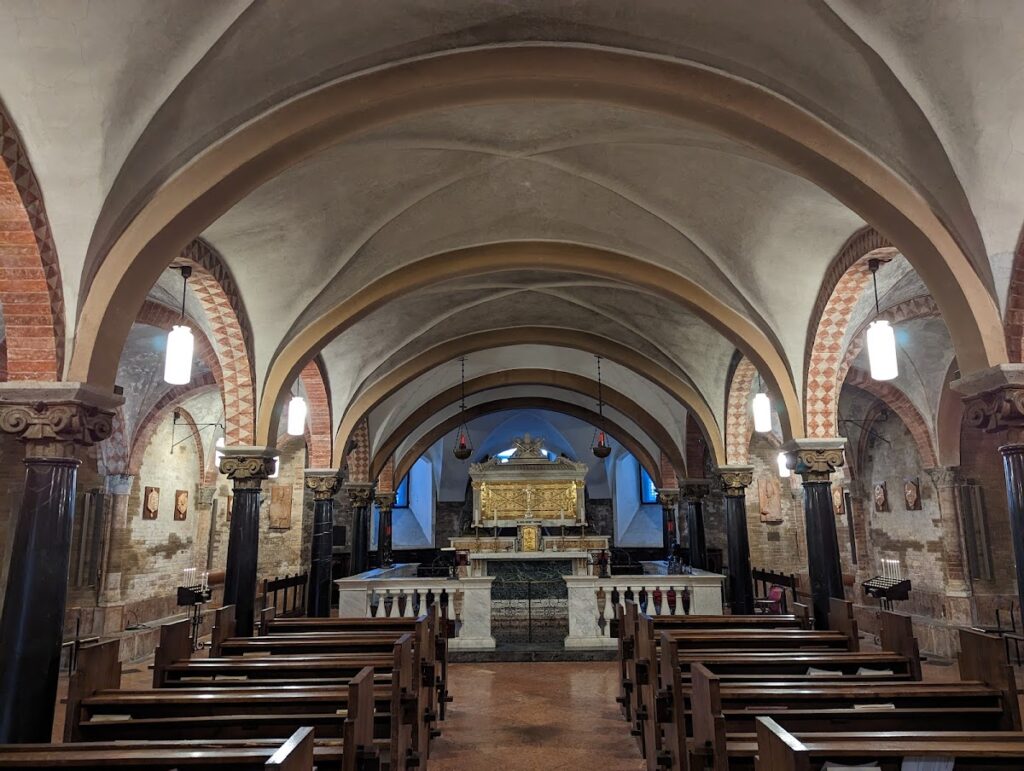 Lodi Cathedral: Romanesque Cathedral Basilica in Italy 2 Lodi Cathedral
