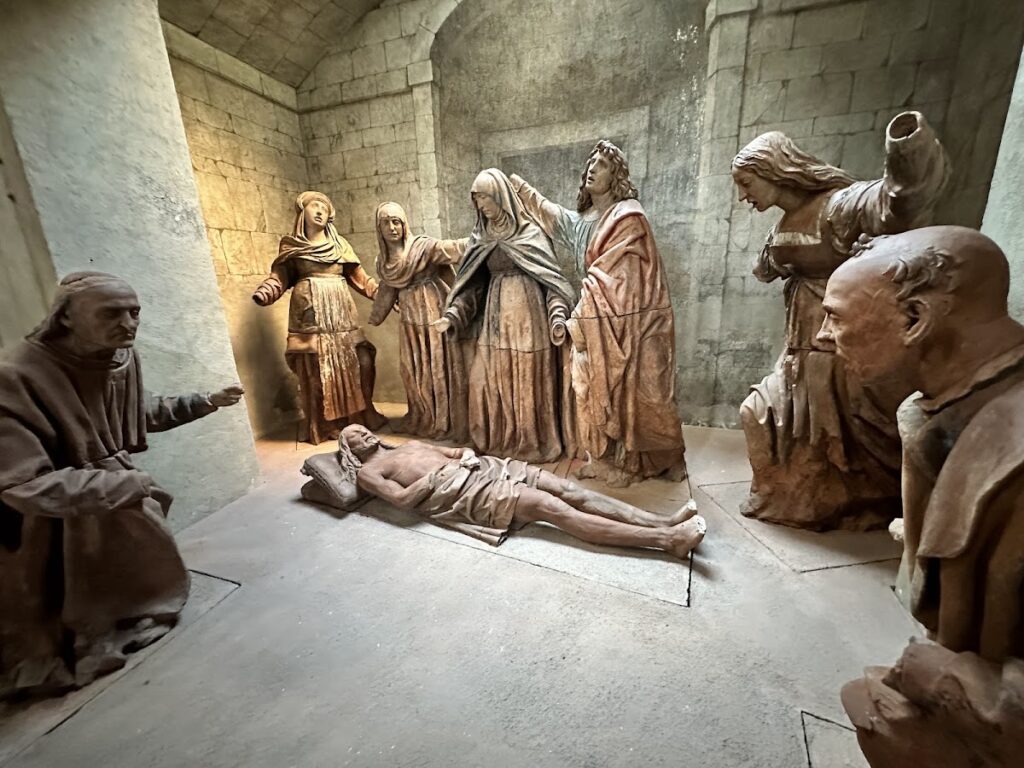 Asti Cathedral: A Gothic Cathedral in Piedmont, Italy 5 Asti Cathedral