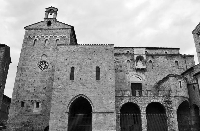 Anagni Cathedral: A Romanesque and Gothic Diocesan Basilica in Italy