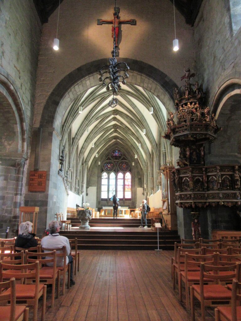 Stavanger Cathedral: Norway’s Oldest Cathedral and Episcopal Seat 5 Stavanger Cathedral
