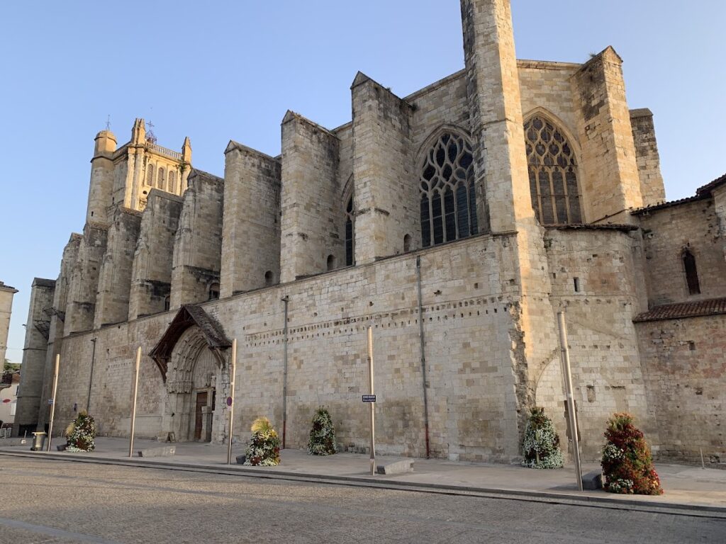 Condom Cathedral: A Former Cathedral and Southern Gothic Church in France 2 Condom Cathedral